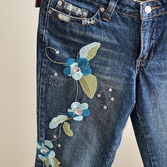 Vintage Guess Jeans Flower Stitchings - Picture 2 of 9